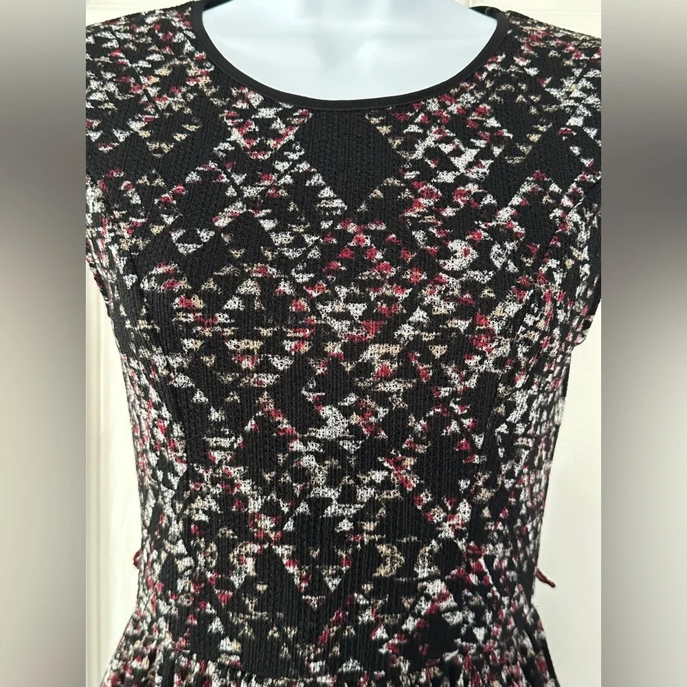 City Triangles Geometric Fit & Flare Dress | Size Small - Picture 2 of 3